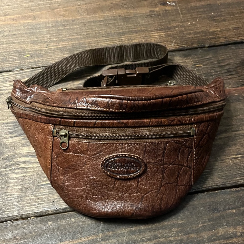 Overland Outfitters Leather fannypack